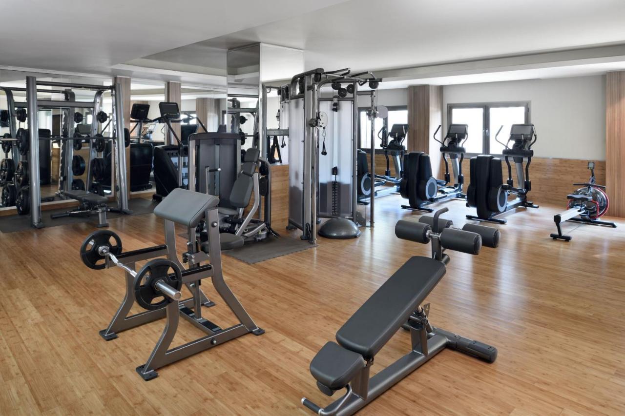 Marriott Executive Apartments Al Khobar Esterno foto A gym